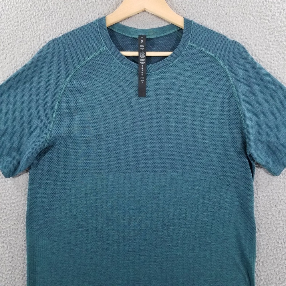 Lululemon Metal Vent Tech Shirt Medium Blue Green Athletic Workout Tee Training